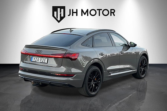 Audi e-tron Sportback 6 of 20
