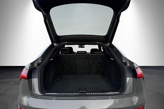 Audi e-tron Sportback 20 of 20