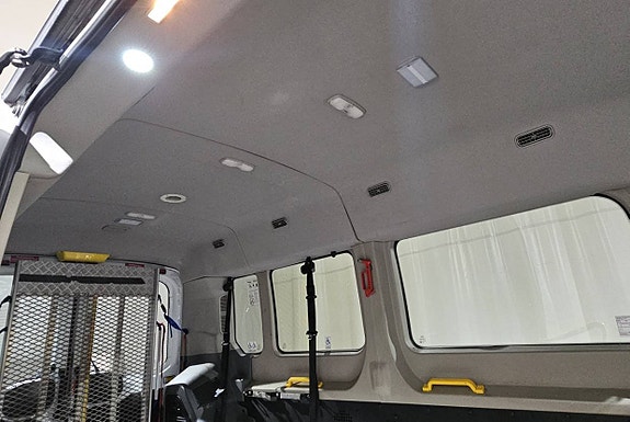 Ford Transit 14 of 17
