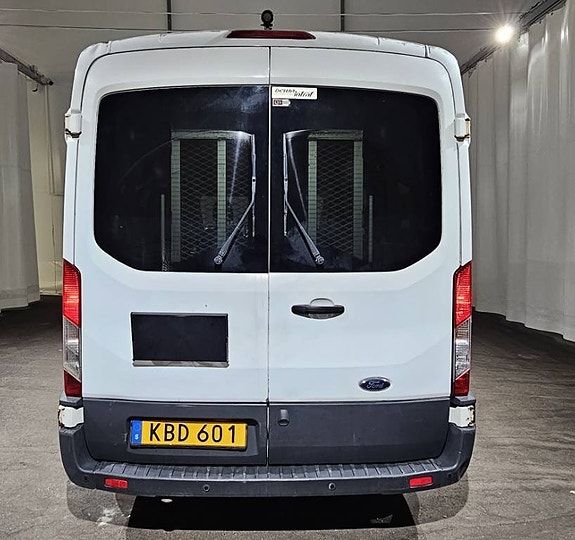 Ford Transit 9 of 17