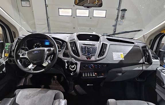 Ford Transit 5 of 17