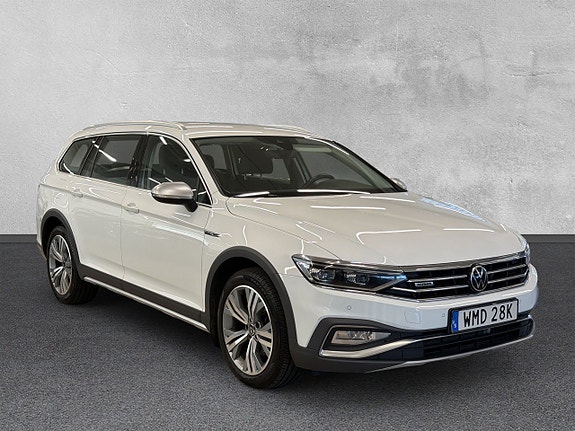 Volkswagen Passat Alltrack 7 of 23