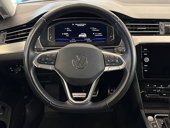 Volkswagen Passat Alltrack 15 of 23