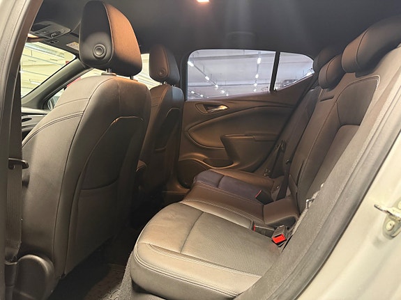 Opel Astra 10 of 17