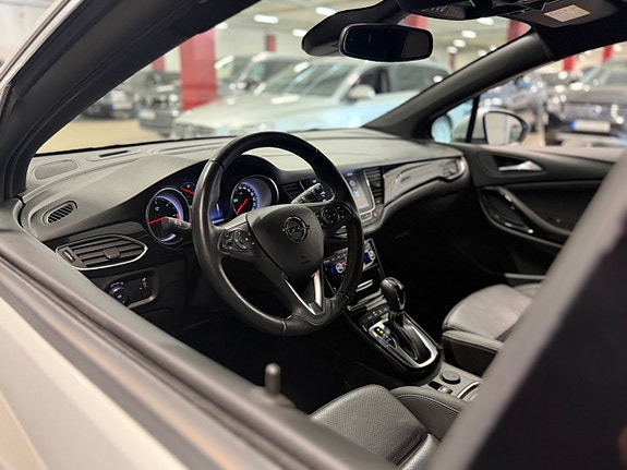 Opel Astra 13 of 17