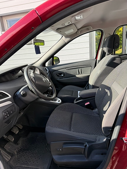 Renault Scenic III 4 of 9