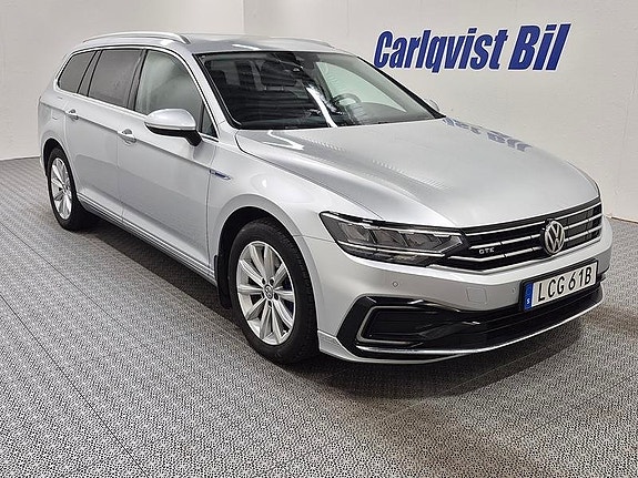 Volkswagen Passat 5 of 11
