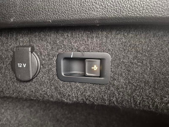 Volkswagen Passat 10 of 11