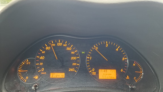 Toyota Avensis 5 of 10