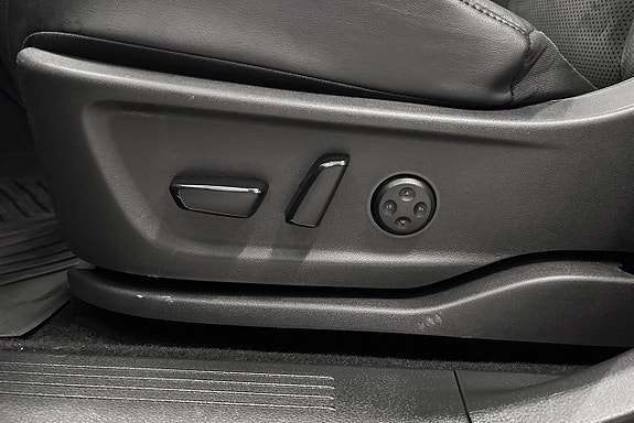 Nissan Ariya 12 of 24