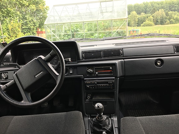 Volvo 740 11 of 13