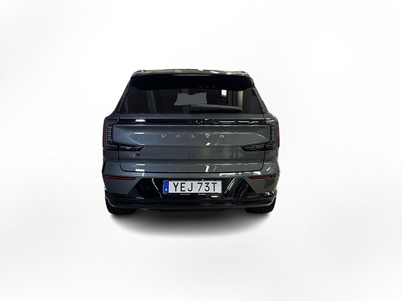 Volvo EX90 8 of 15