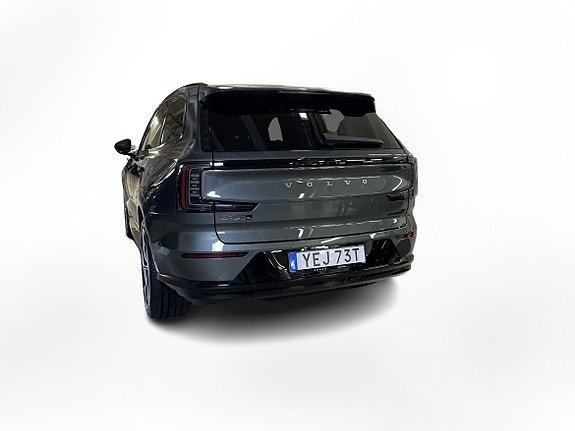 Volvo EX90 7 of 15