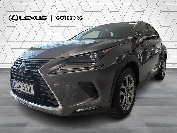 Lexus NX300h 3 of 18