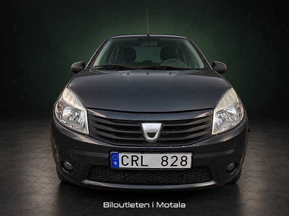 Dacia Sandero 7 of 9