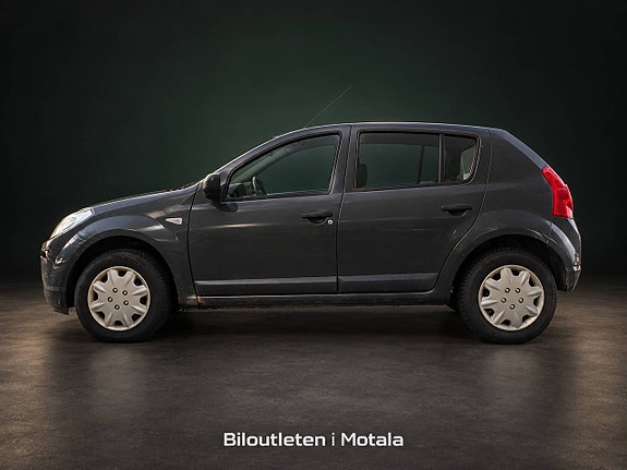 Dacia Sandero 5 of 9