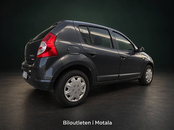 Dacia Sandero 2 of 9