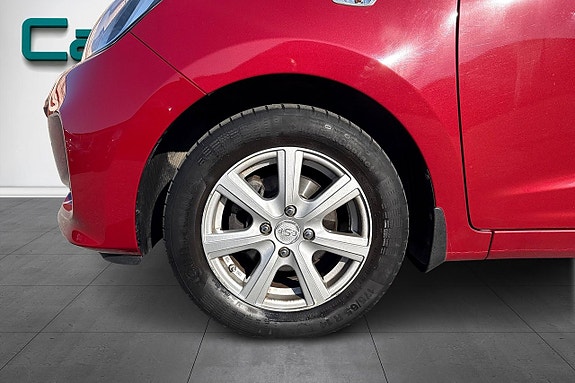 Hyundai i10 6 of 13