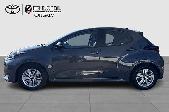 Toyota Yaris 3 of 11