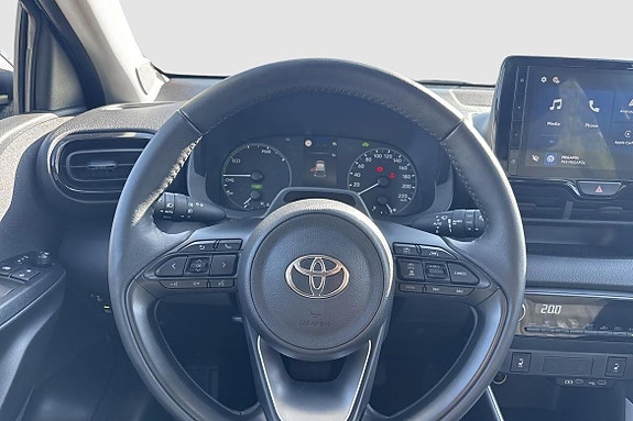 Toyota Yaris 10 of 11