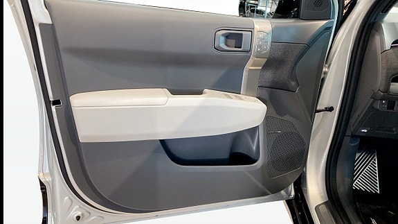 Kia EV3 11 of 20