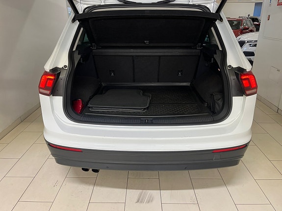 Volkswagen Tiguan 7 of 7