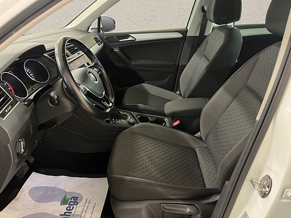 Volkswagen Tiguan 3 of 7