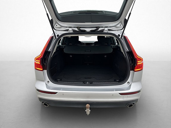 Volvo V60 9 of 30