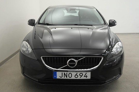 Volvo V40 7 of 19