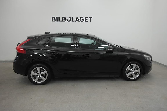 Volvo V40 3 of 19