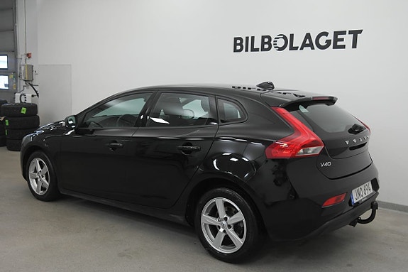 Volvo V40 6 of 19