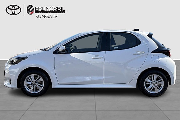 Toyota Yaris 4 of 16