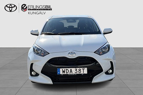 Toyota Yaris 6 of 16
