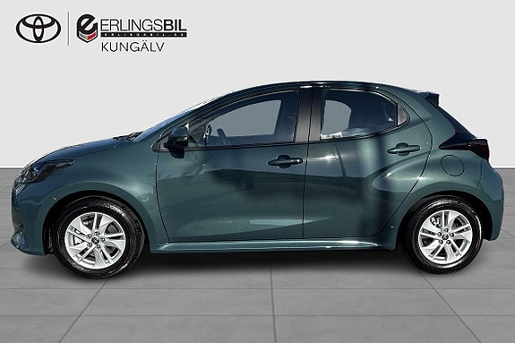 Toyota Yaris 3 of 11