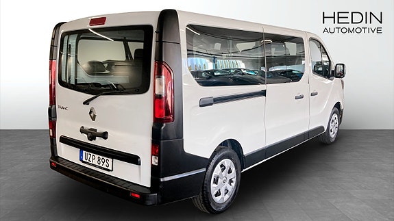 Renault Trafic 2 of 12