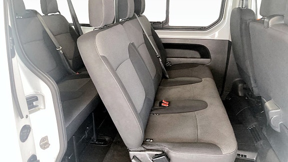 Renault Trafic 5 of 12