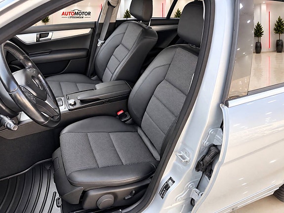 Mercedes-Benz C220 8 of 21