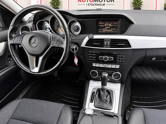 Mercedes-Benz C220 15 of 21