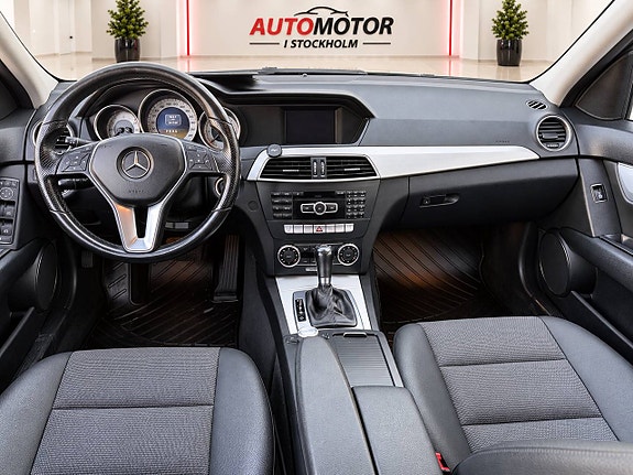 Mercedes-Benz C220 10 of 21