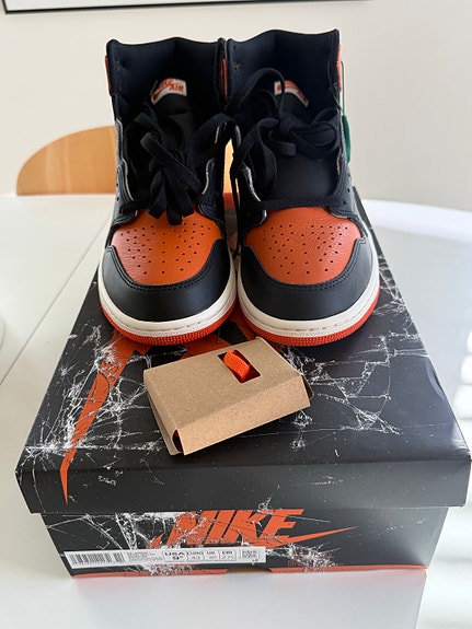 Product image 1 of 6