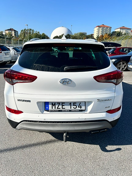 Hyundai Tucson 3 of 5