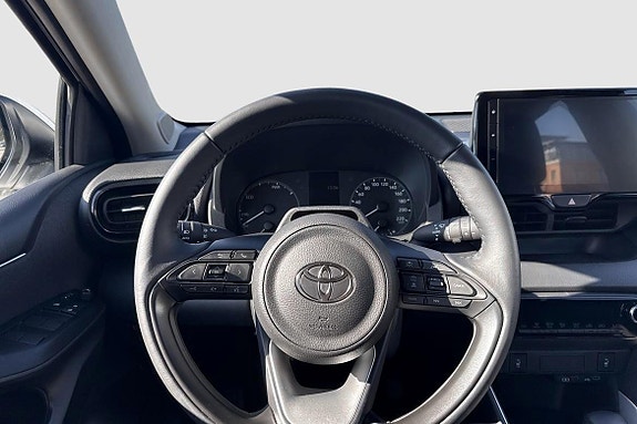 Toyota Yaris 10 of 11