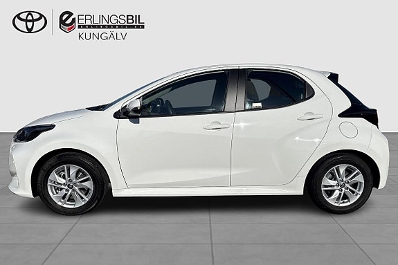 Toyota Yaris 3 of 11