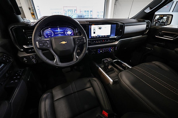 Chevrolet Silverado EV 18 of 30