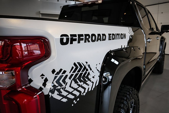 Chevrolet Silverado EV 10 of 30