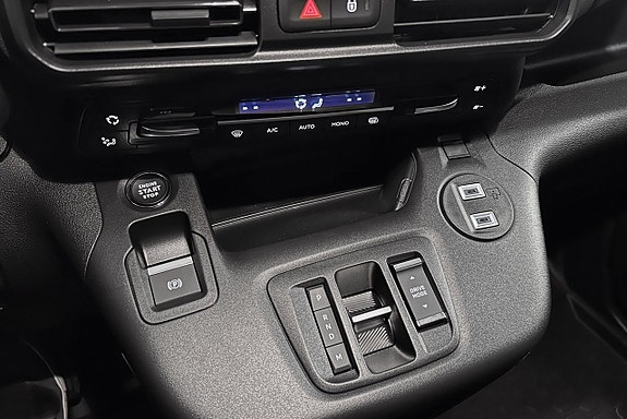 Peugeot Partner 10 of 13