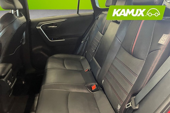 Toyota RAV4 18 of 24