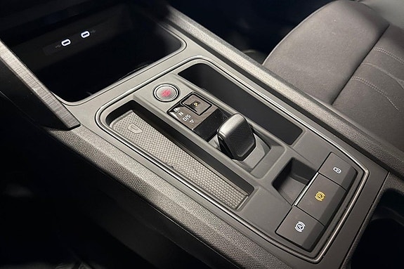 Cupra Formentor e-HYBRID 16 of 23