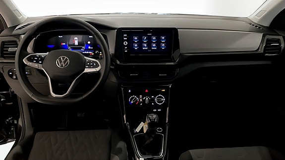 Volkswagen T-Cross 10 of 12