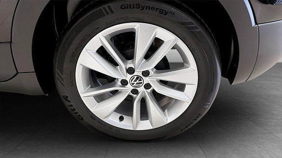 Volkswagen T-Cross 6 of 12